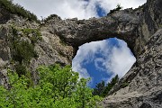 03 Arco di Pegherolo (1680 m), garnde arco nella roccia 